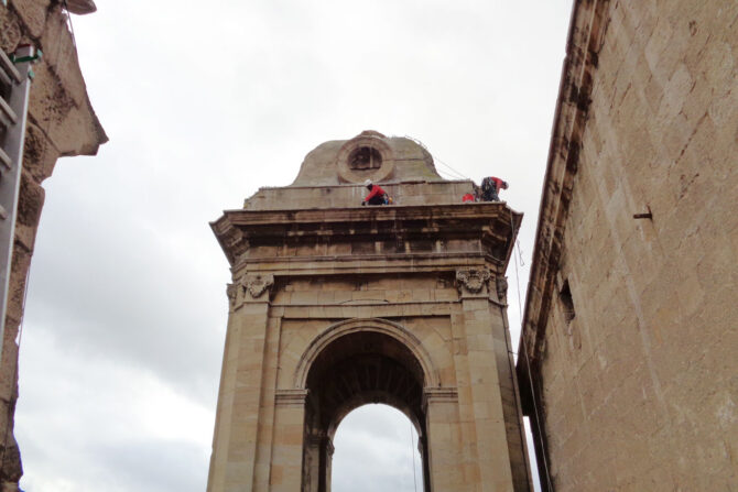 Instalación Sistemas Antiaves (Patrimonio)