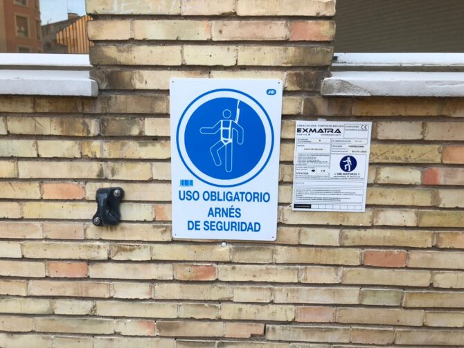 Instalación de anclajes homologados
