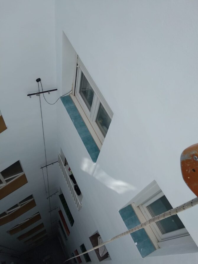 Reparación y pintura de patio interior