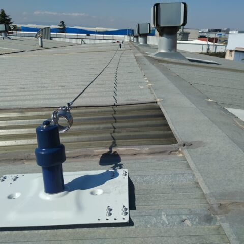 Instalación de linea de vida