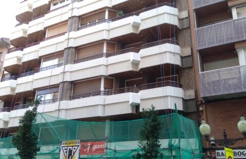 Rehabilitación fachada principal