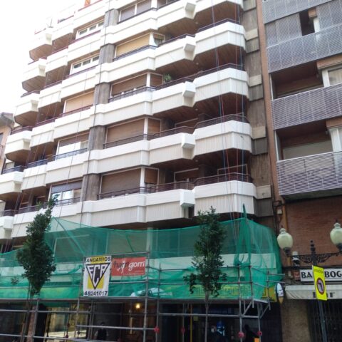 Rehabilitación fachada principal