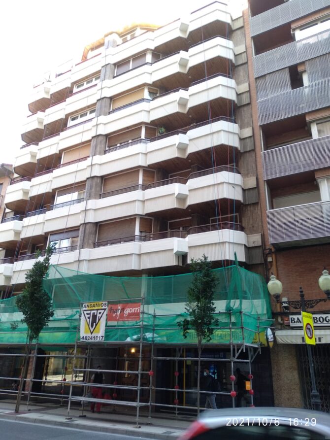 Rehabilitación fachada principal