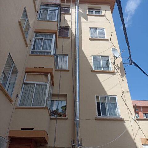 Sustitución de chimenea de fibrocemento