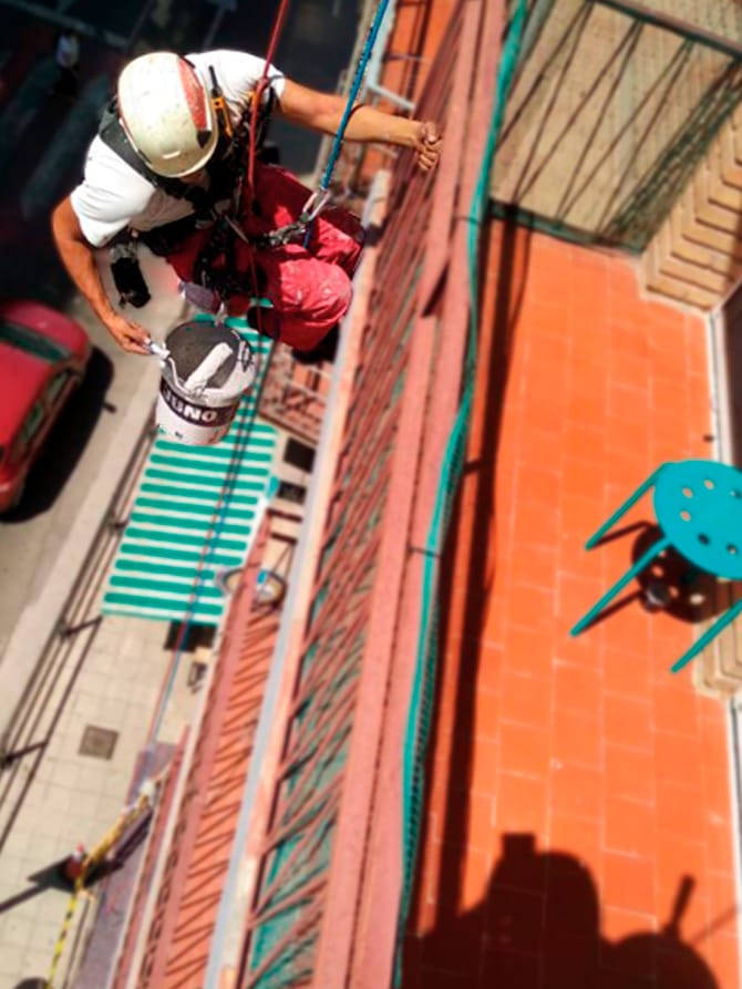 trabajos verticales en altura fachada